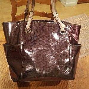 Dark gray/tan MK METALLIC 5 compartment tote